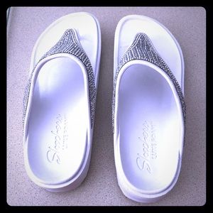 Sketchers Cali Breeze Flip Flops